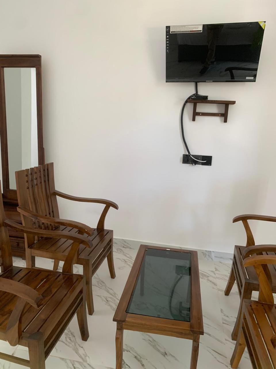 Malindu Yala Gate Hotel Tissamaharama Kültér fotó